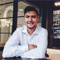 Illia Mykhailovskyi的照片