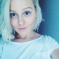 Anna Albuže的照片