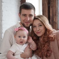 Bogdan, Zoriana and Dominika Savchenko's Photo