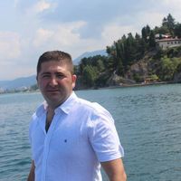 Deniz Tokaç的照片