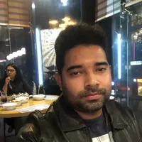 Md Hossain Rifat's Photo