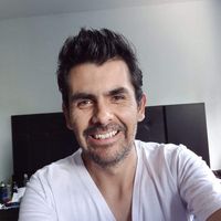 Gustavo Alvarez的照片