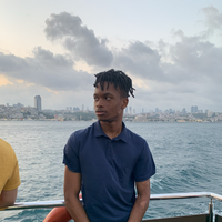 Clint Mensah的照片