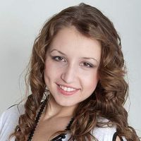 Olga Kakhchi的照片