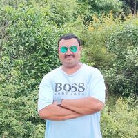 Swetank Rajguru's Photo