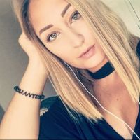 Julie Doudin的照片