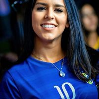 Larissa Oliveira's Photo