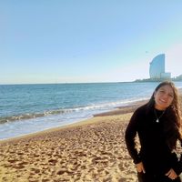 cintia gallardo的照片