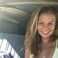 Nora Holländer的照片