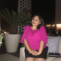 Houda Benhida的照片