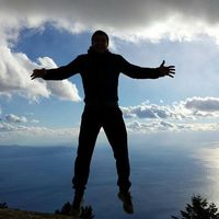 Fotos de Joni Harizi