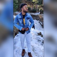 Divyanshu Singh的照片