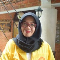 Novi Nurkomarini Jauhari's Photo