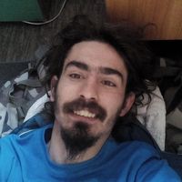 Fevzi Kavri的照片