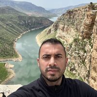 Suat Polater的照片