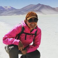 Julie Sáenz的照片