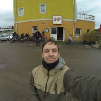 Christopher Oertel的照片