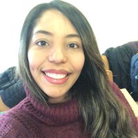 Lore Saravia's Photo