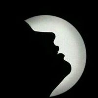 لغة العيون's Photo