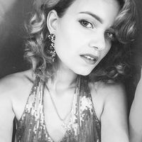 Азалия Джаваншир的照片