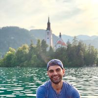 Pouya Ahmadian的照片