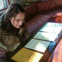 Burcu Burcu的照片