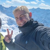 Jakub Woźniakowski的照片