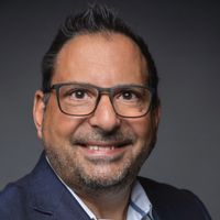 George Cuoni的照片