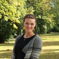 Vera Artsiukevich的照片