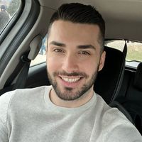 Nermin Delic's Photo