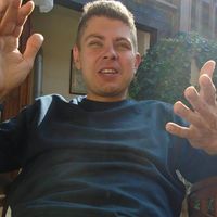 Béla Riegel的照片