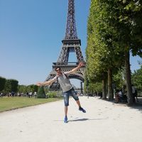 arash azizi的照片