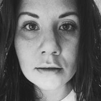 Anya Geraskina's Photo