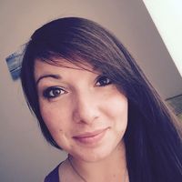 Julie Neyers's Photo