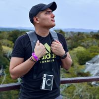 Alexander Pacheco的照片