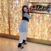 Emilie Savary的照片