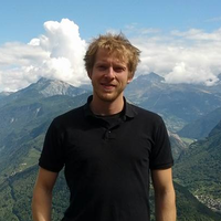 Alexander Balazs的照片