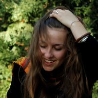 Melanie Lange's Photo