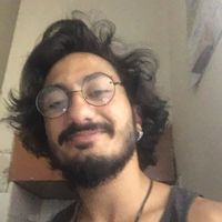 Çağatay Güler的照片