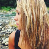 Manon Darcel's Photo