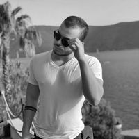 Yağız Şahin Şen的照片