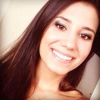 Larissa Lopes的照片