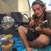 Alec  Sault的照片