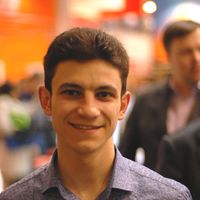 Sergey Karakhanov的照片