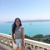 Indira Aprilia Listiani的照片