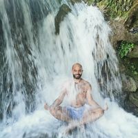 Ahmed Gadrìa的照片