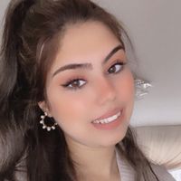 Nouhaila El的照片