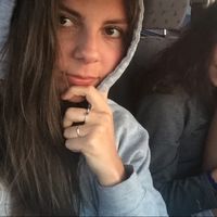 Charlotte Bas的照片