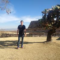 Luis Eduardo Aguilar的照片