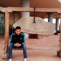 Nguyễn Tình's Photo